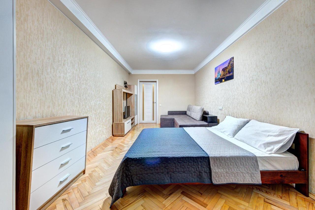 Новая Однокомнатная Квартира Оушен Плаза. Бульвар Дружбы Народов 8А Kiew Exterior foto